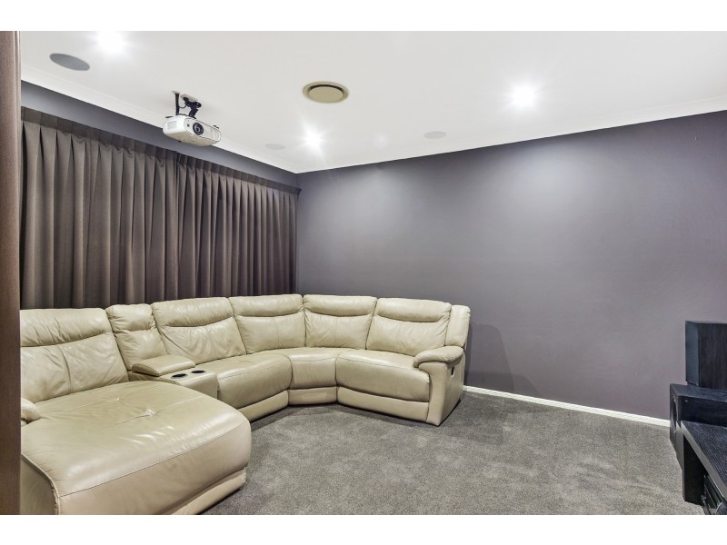 17 Islandview Terrace, Ormeau Hills QLD 4208