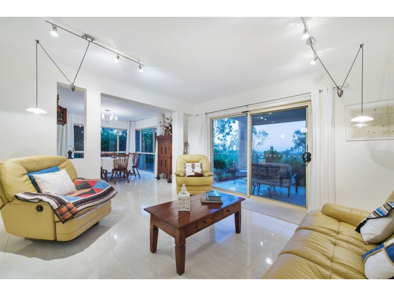 16 Islandview Terrace, Ormeau Hills QLD 4208