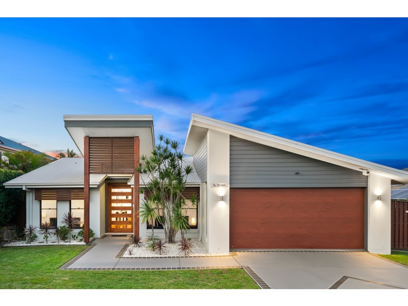 27 Sir Charles Holm Drive, Ormeau Hills QLD 4208