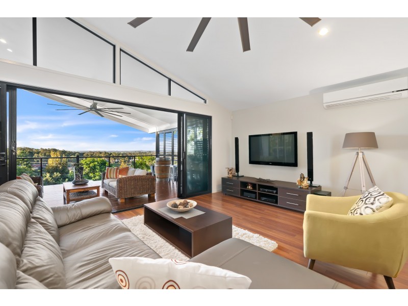 27 Sir Charles Holm Drive, Ormeau Hills QLD 4208