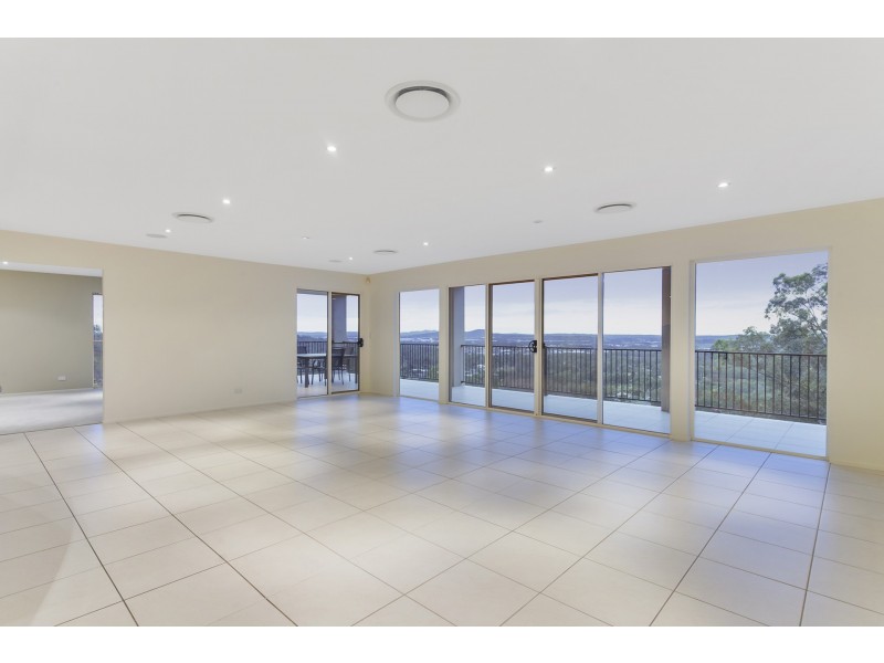 37 Oppermann Drive, Ormeau QLD 4208