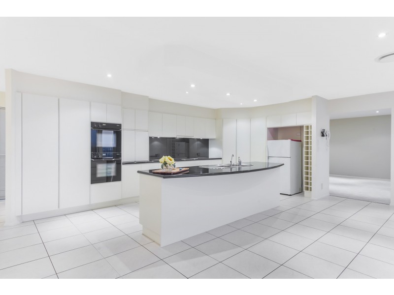 37 Oppermann Drive, Ormeau QLD 4208