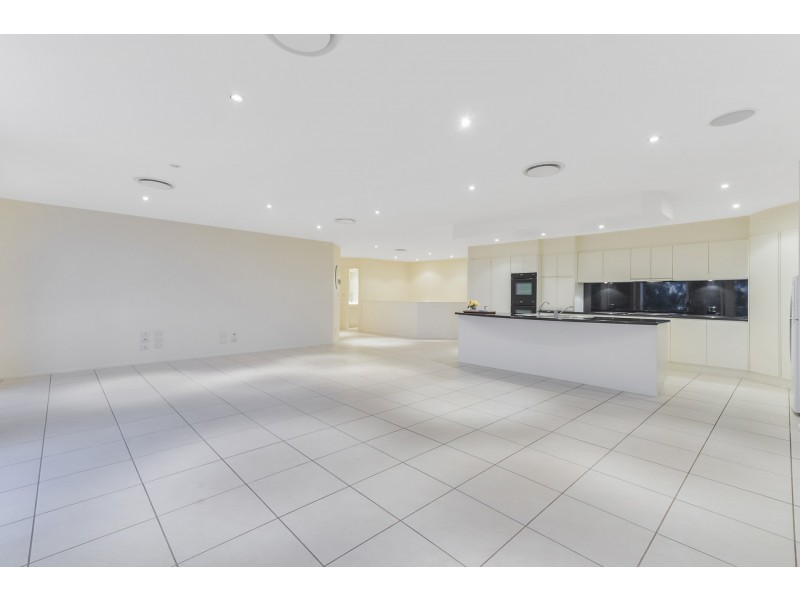 37 Oppermann Drive, Ormeau QLD 4208