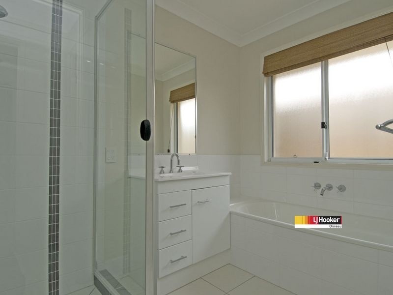 7 Katandra Cr, Ormeau QLD 4208