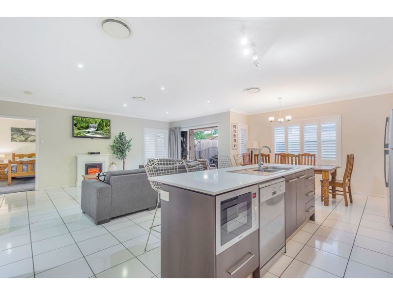 8 Bloomfield Court, Ormeau QLD 4208