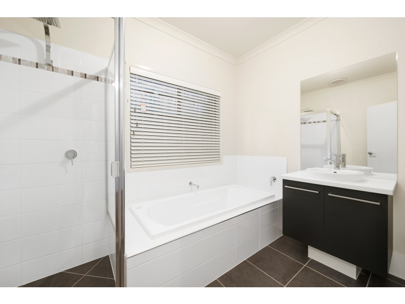 11 Turner Crescent, Ormeau Hills QLD 4208