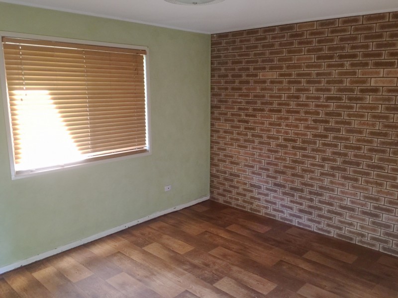 2/4 Conoble Court, Eagleby QLD 4207