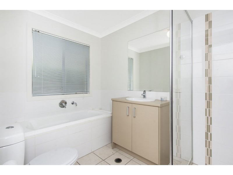 13 Copper Parade, Pimpama QLD 4209