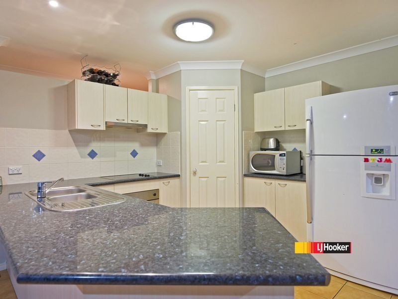 8 Pepperina Ct, Ormeau QLD 4208