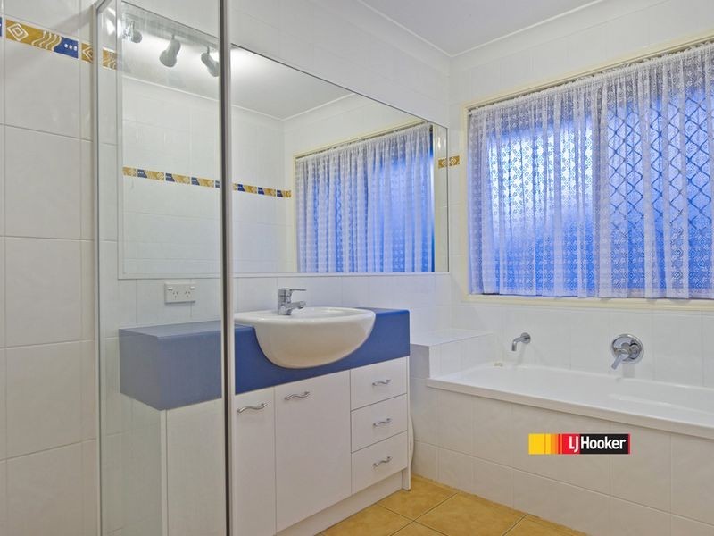 8 Pepperina Ct, Ormeau QLD 4208