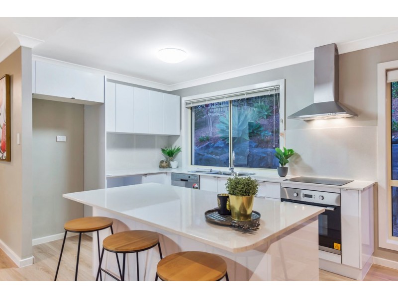 30 Pinedale Street, Oxenford QLD 4210