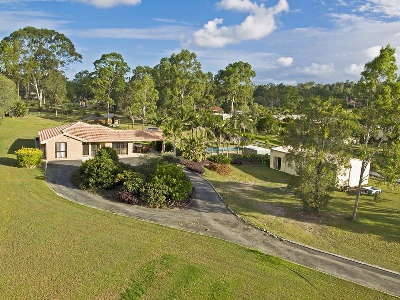 64 Vaughan Dr, Ormeau QLD 4208
