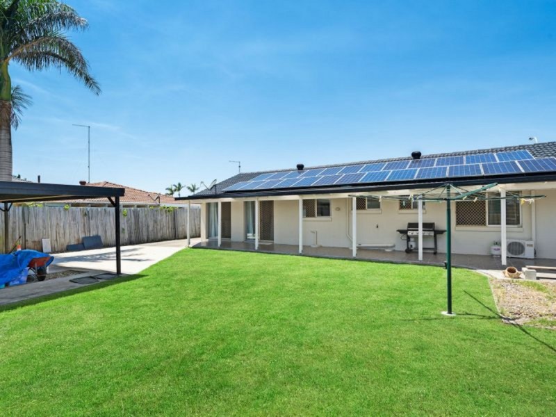 33 Vermont Crescent, Mount Warren Park QLD 4207