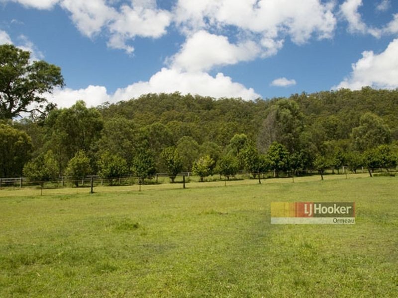 186 Halls Rd, Luscombe QLD 4207