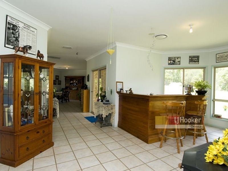 186 Halls Rd, Luscombe QLD 4207