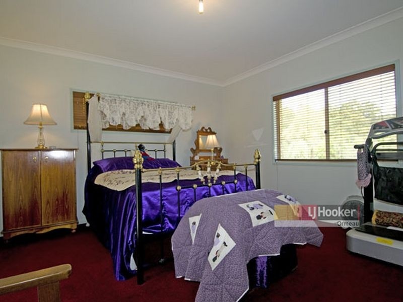 186 Halls Rd, Luscombe QLD 4207