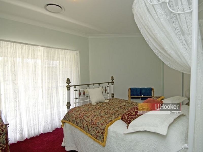 186 Halls Rd, Luscombe QLD 4207