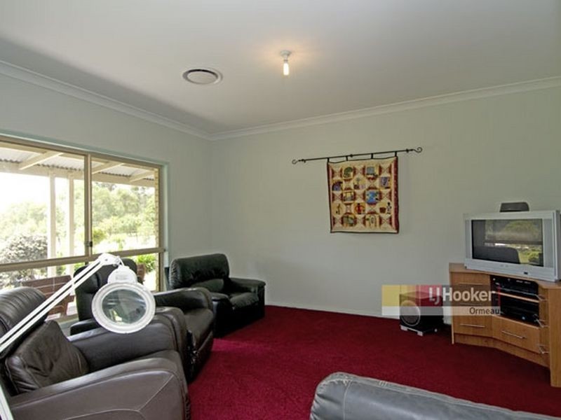 186 Halls Rd, Luscombe QLD 4207