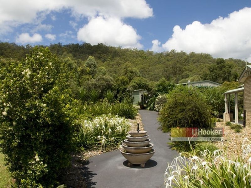 186 Halls Rd, Luscombe QLD 4207