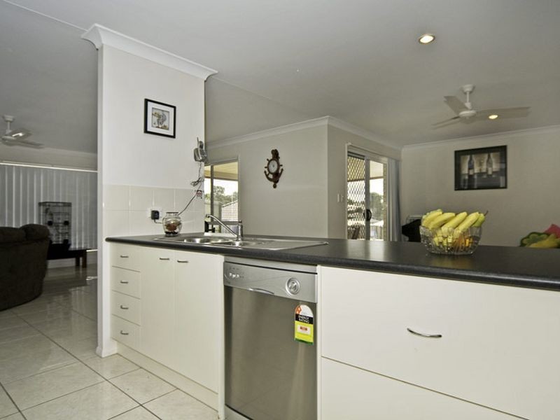 37 Bedivere Dr, Ormeau QLD 4208