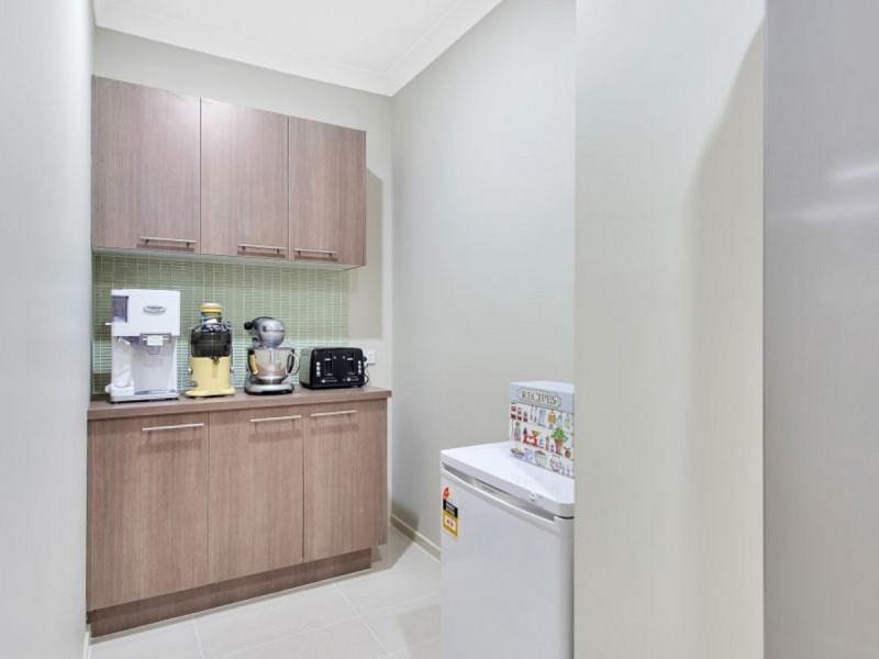 5 Bunjil Place, Upper Coomera QLD 4209