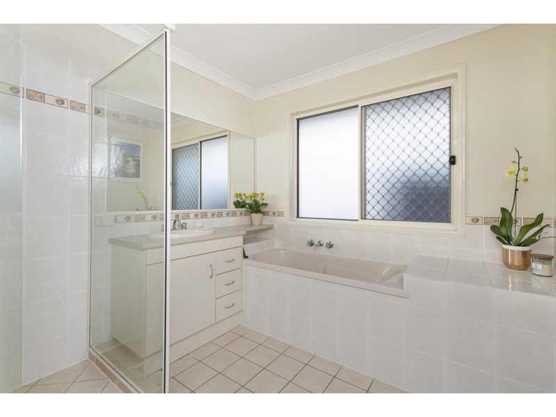 23 Dahlia Crescent, Ormeau QLD 4208