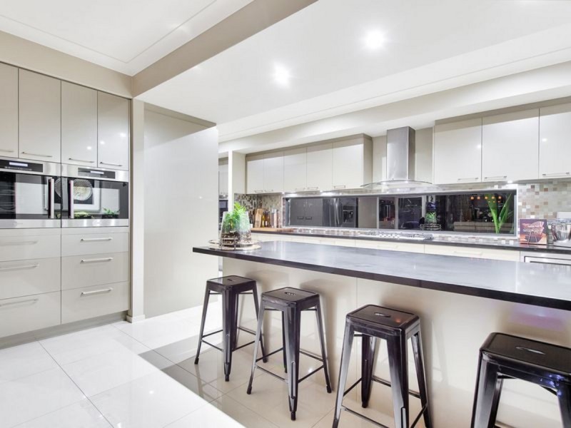 11 Terania Avenue, Ormeau Hills QLD 4208