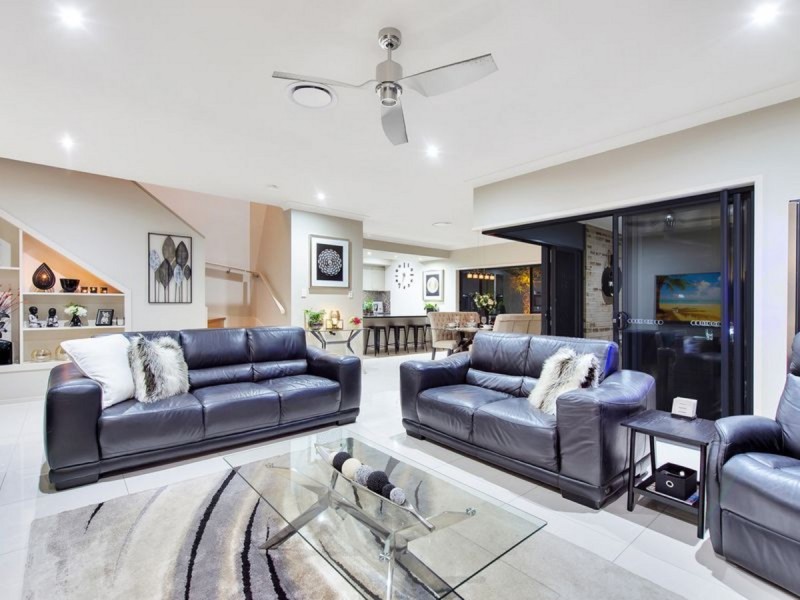 11 Terania Avenue, Ormeau Hills QLD 4208