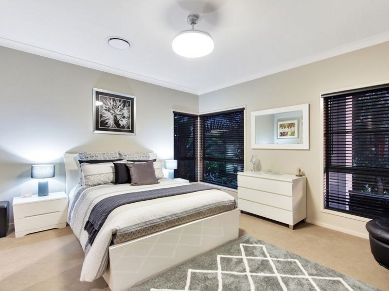 11 Terania Avenue, Ormeau Hills QLD 4208