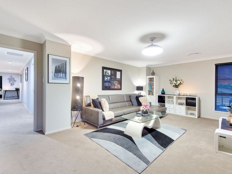 11 Terania Avenue, Ormeau Hills QLD 4208