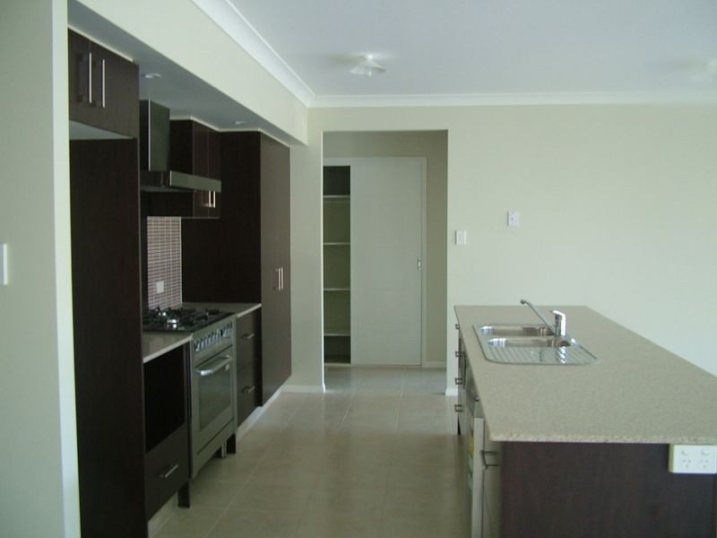 6 Auburn Crt, Ormeau QLD 4208