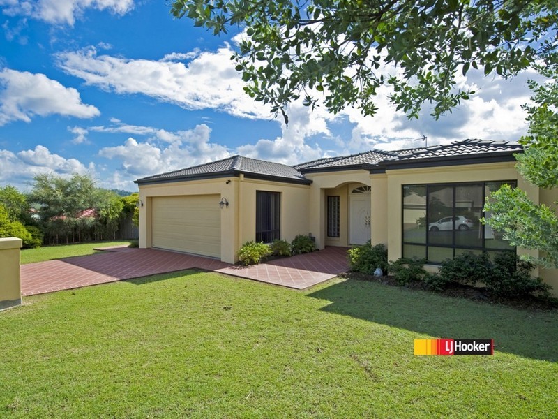 12 Stromlo Crt, Pacific Pines QLD 4211