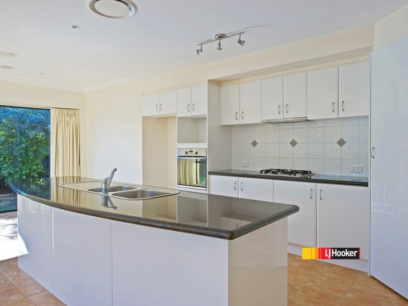 12 Stromlo Crt, Pacific Pines QLD 4211
