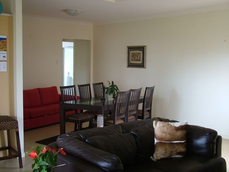 2/22 Hazelmere Cres, Ormeau QLD 4208