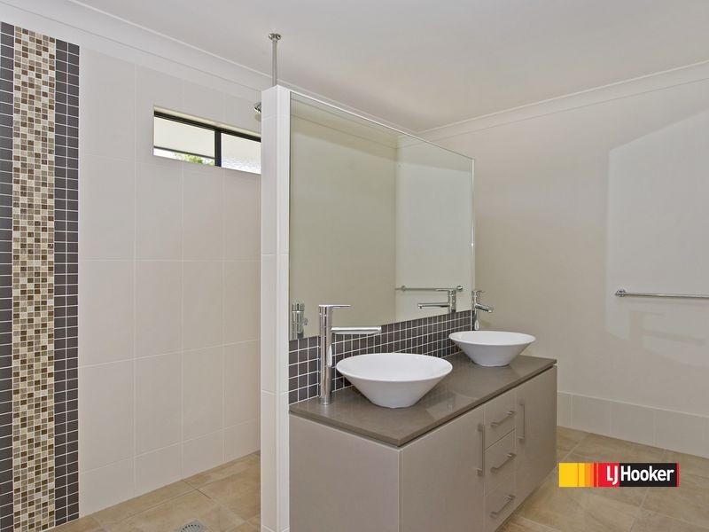 12 Blackcomb Rise, Ormeau Hills QLD 4208