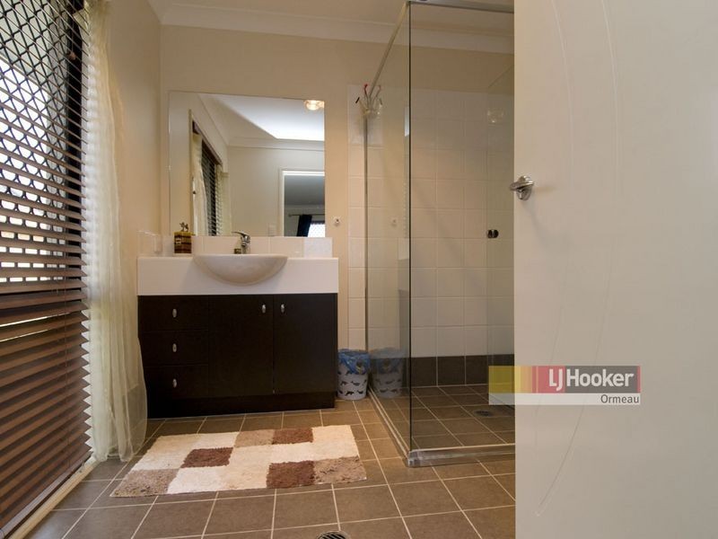10 Cedarton Cres, Ormeau QLD 4208