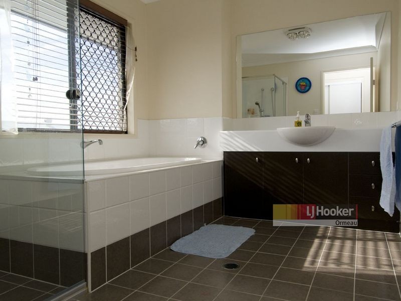10 Cedarton Cres, Ormeau QLD 4208