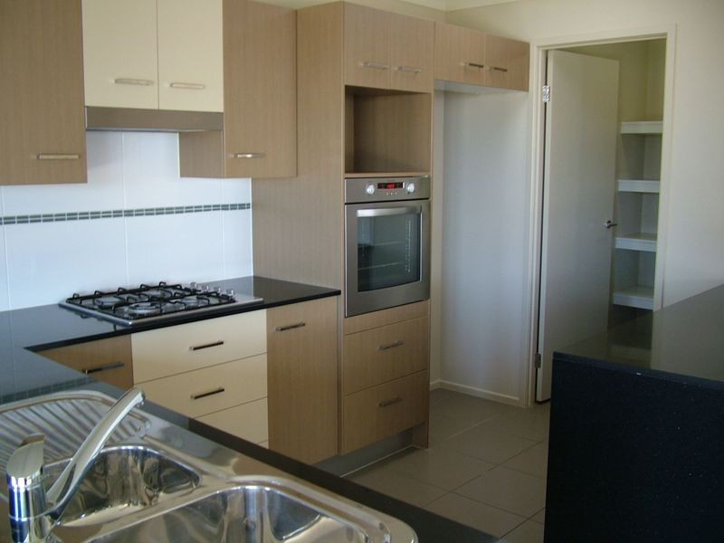 27 Rockwood Drive, Ormeau QLD 4208