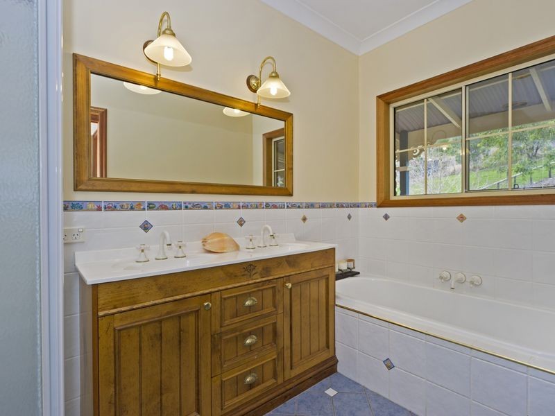 Wongawallan QLD 4210