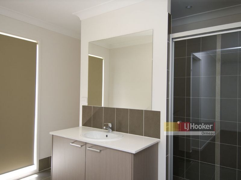 4 Penneshaw Crescent, Ormeau QLD 4208
