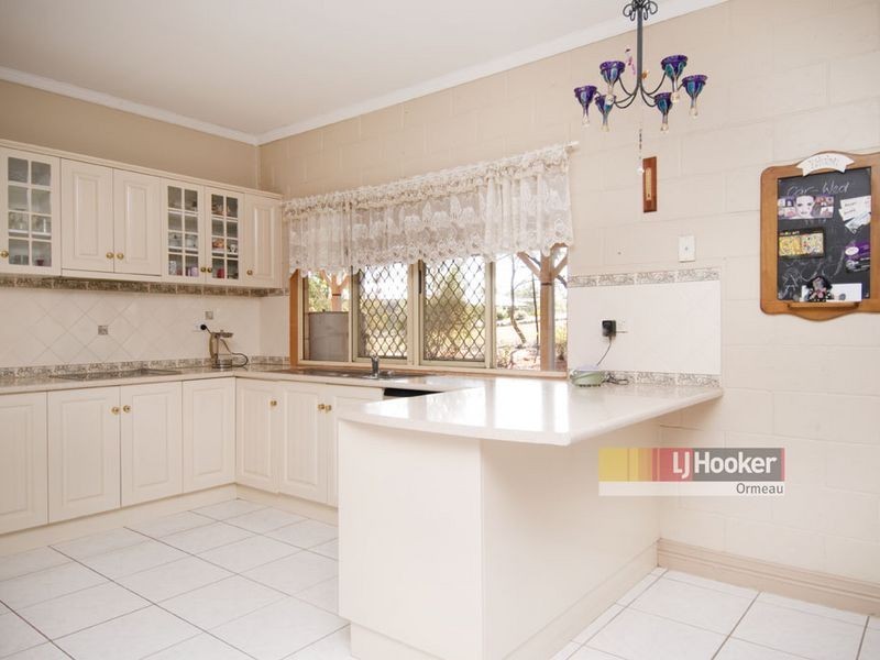 33 Sears Rd, Yatala QLD 4207