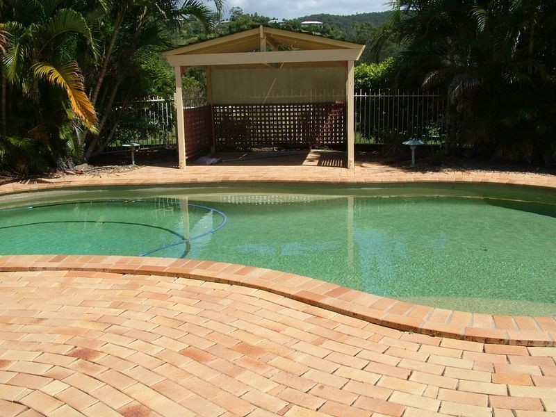 74 Peachey Rd, Ormeau QLD 4208