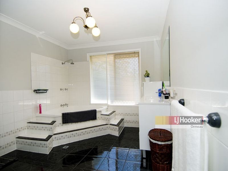 5 Beausang Place, Ormeau QLD 4208