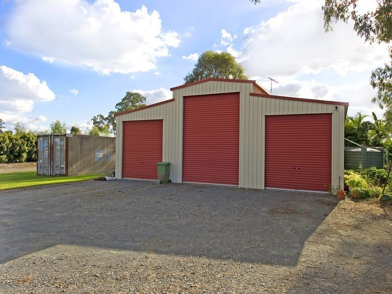 22 Kristy Crt, Yatala QLD 4207