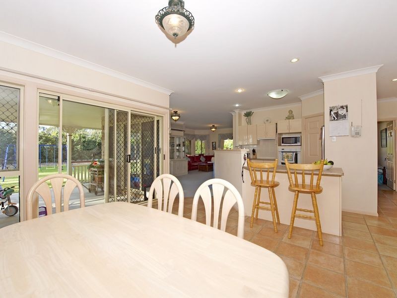 22 Kristy Crt, Yatala QLD 4207