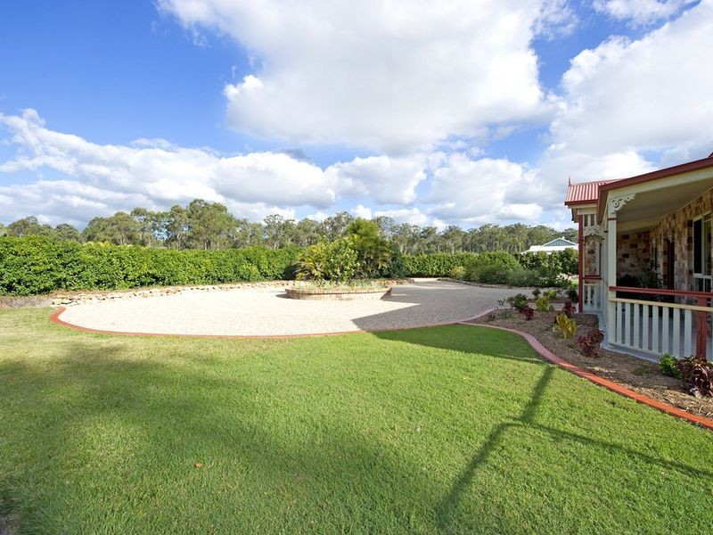 22 Kristy Crt, Yatala QLD 4207