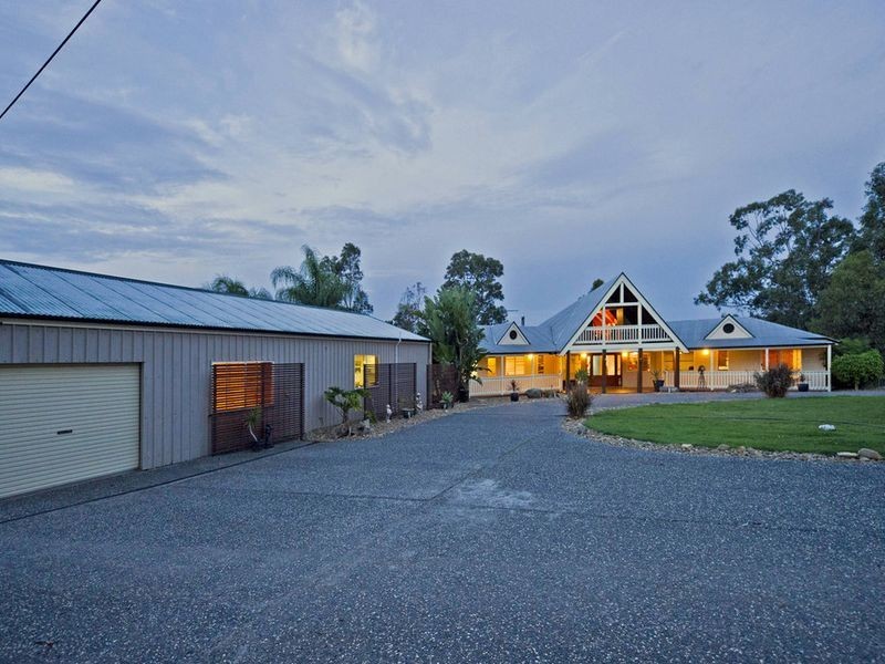 31 Taperoo Crt, Yatala QLD 4207