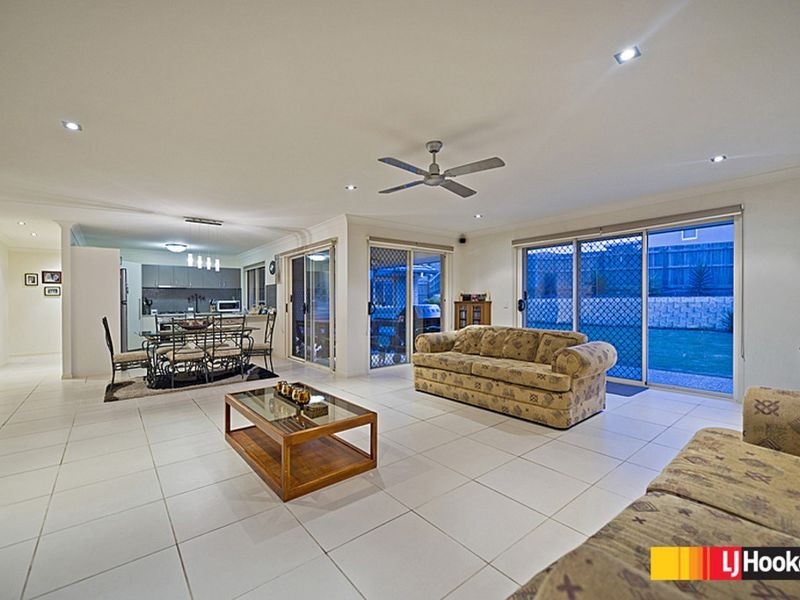 15 Bidmead Cct, Pimpama QLD 4209