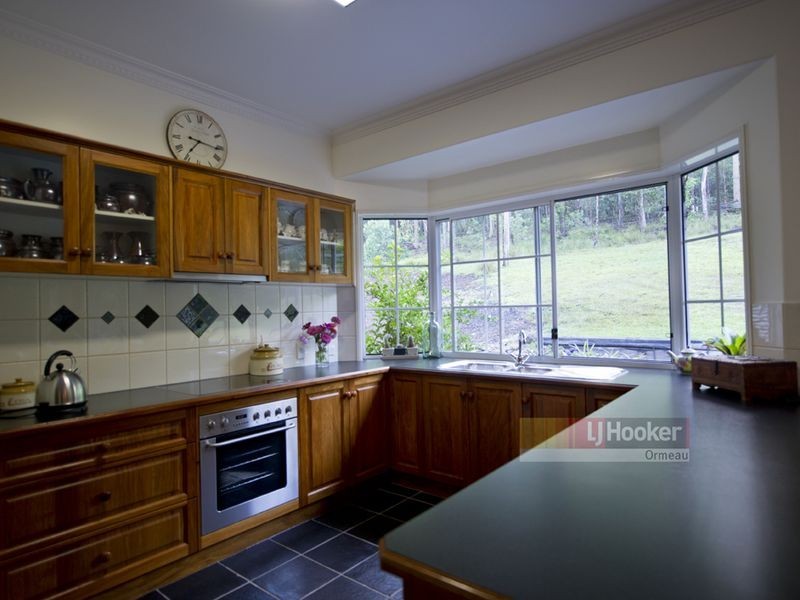 190 Halls Rd, Luscombe QLD 4207