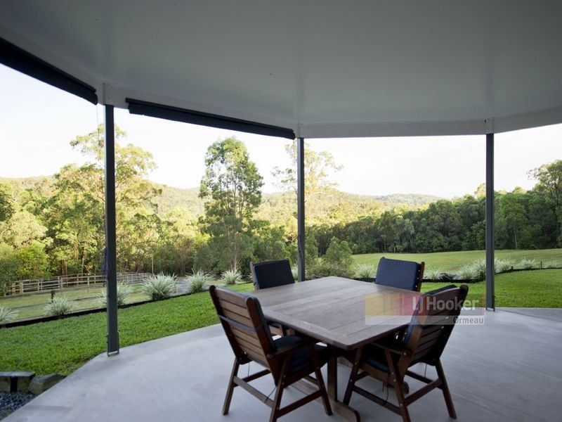 190 Halls Rd, Luscombe QLD 4207